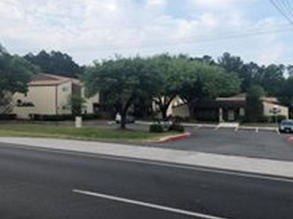 2800 Victory Dr APT 111