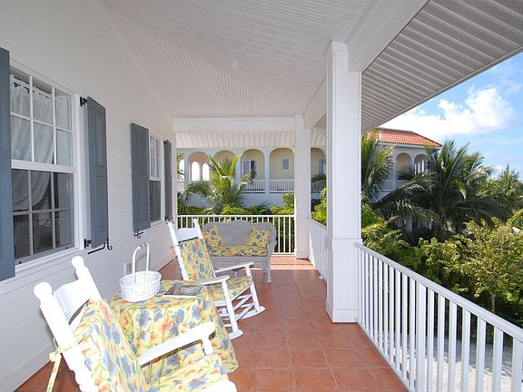 Long front elevated terrace with wonderful breezes