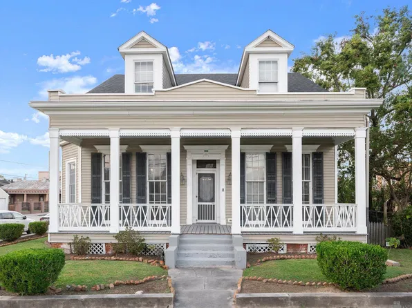 130 Lessard St, Donaldsonville, LA 70346