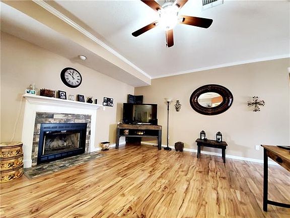 4th image of 5707 Stonehaven Ln