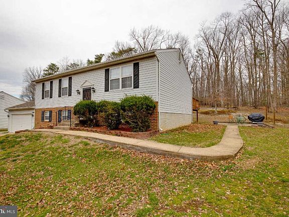 2nd image of 7906 Fowlers Ct