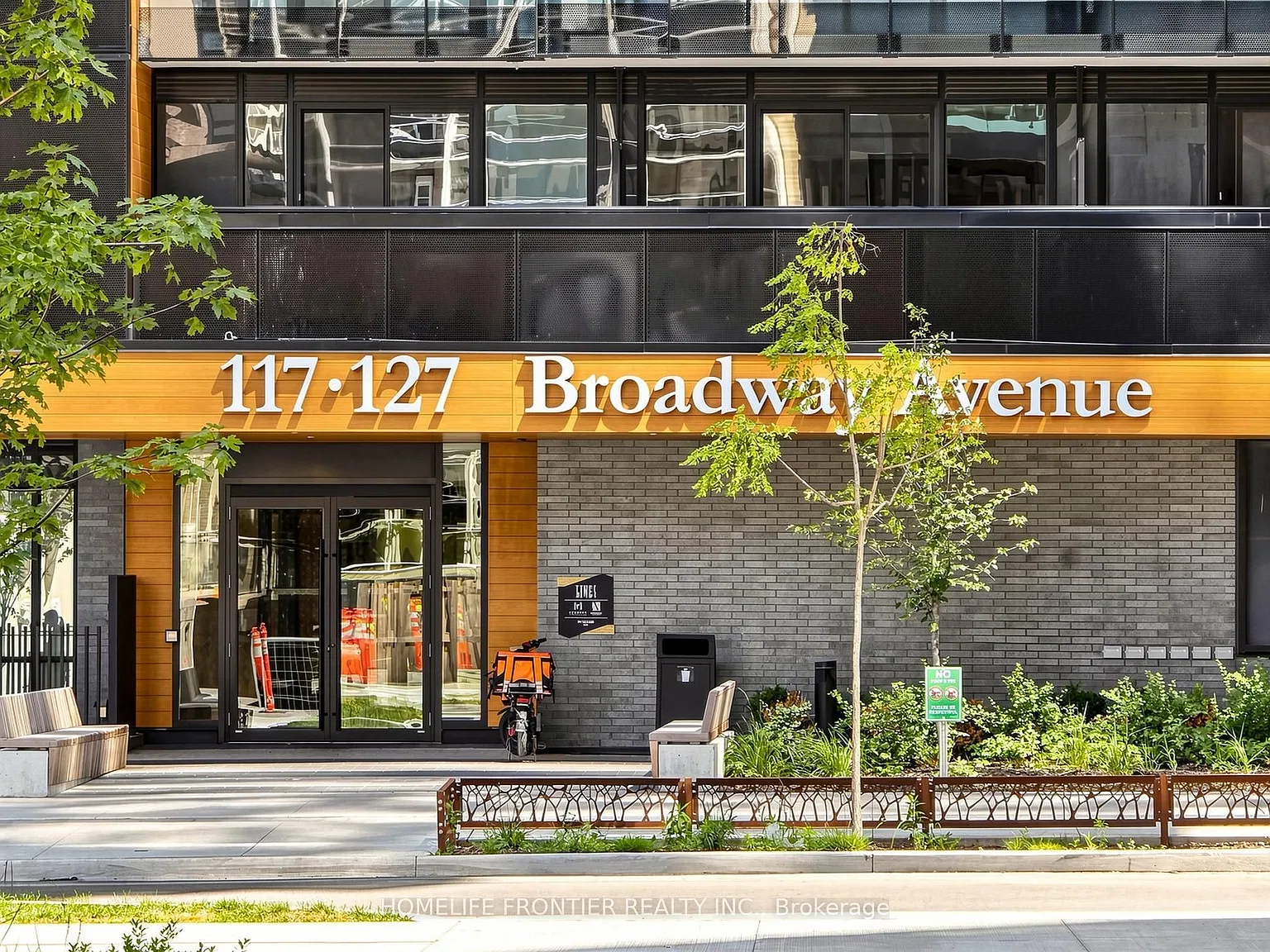 2 bed, $2,600 — Photo 2