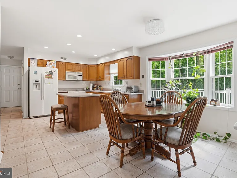 1316 Heller Dr — Photo 10