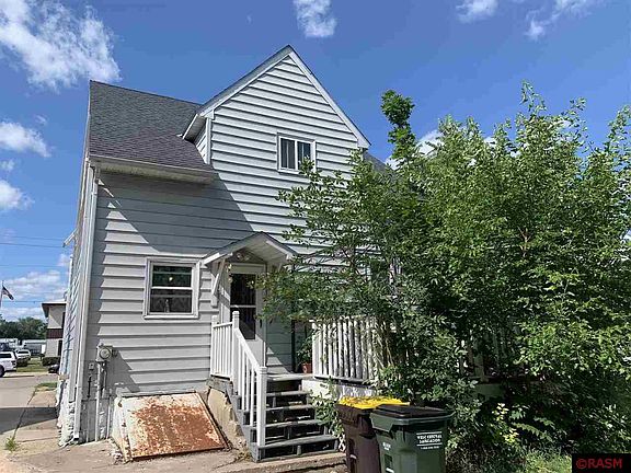 4th image of 46 6th Ave S