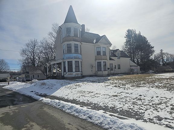 3rd image of 13 Founders Street