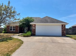 210 Beasley Dr, Centerton, AR 72719