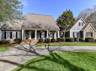 4401 Forest Hills Dr, Charlotte, NC 28226