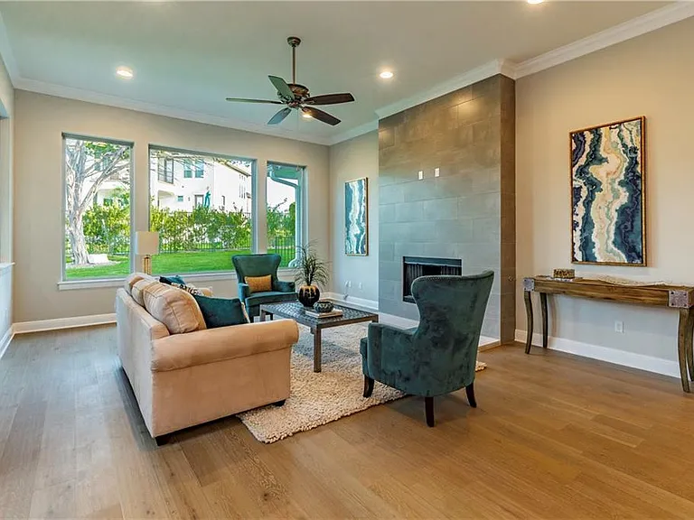 511 Woodside Ter — Photo 22