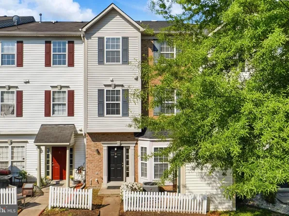 2002 Bell Point Ct, Odenton, MD 21113