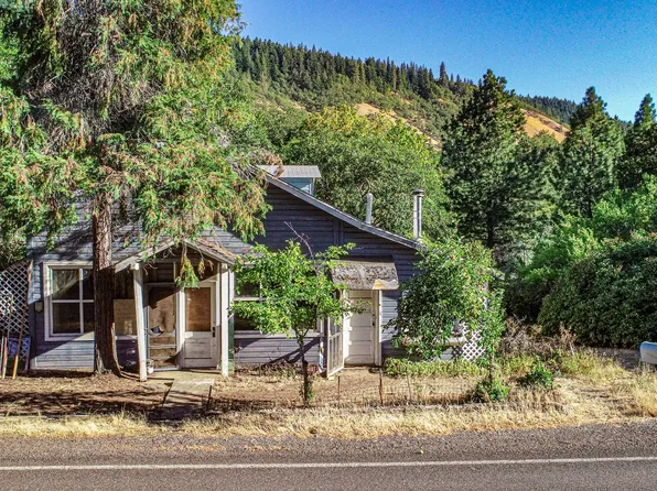1230 Highway 142, Lyle, WA 98635