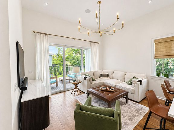 5th image of 16405 Capilano Court