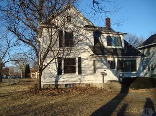 201 N Iowa Ave, Eagle Grove, IA 50533
