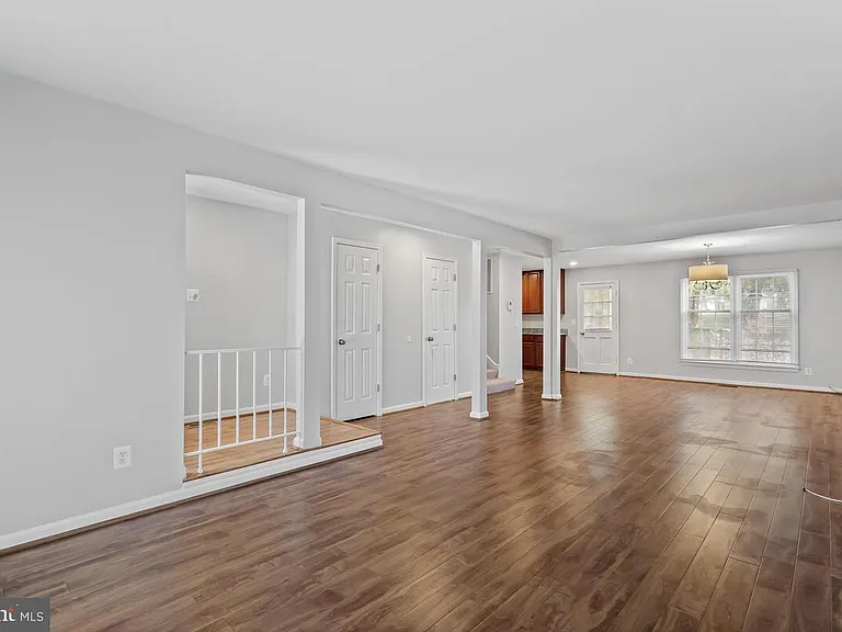19202 Dunbridge Way — Photo 5