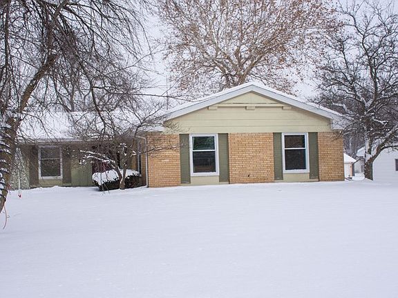 2nd image of 1311 Norwich Ct