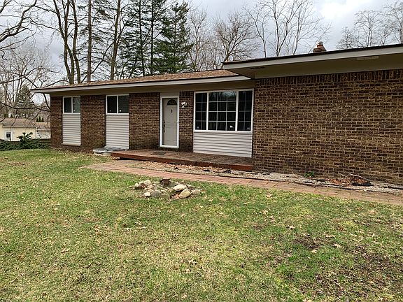 2nd image of 9215 Brucedale Dr