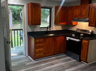 19 Newton Rd, Plaistow, NH 03865