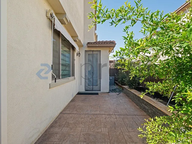 665 N Amarone Dr — Photo 33