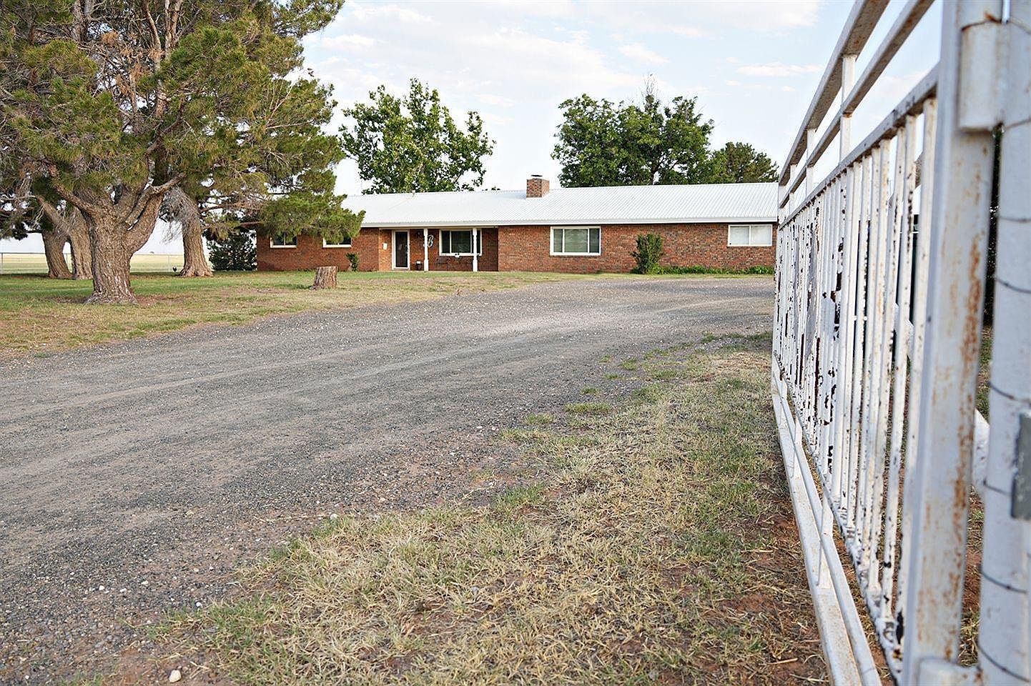 1295 E Fm 1585, Levelland, TX 79336 Zillow