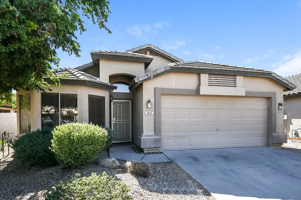 3 bed, 2.0 bath, 1667 sqft, $2,150 — Photo 1