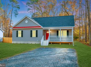 266 Westmoreland Dr, Colonial Beach, VA 22443