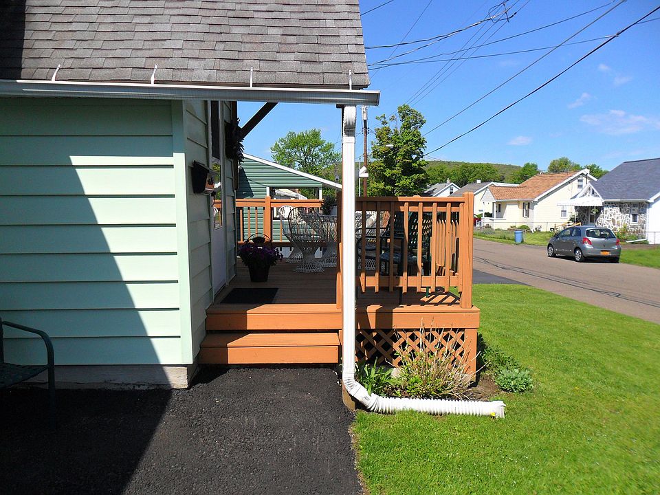 1st image of 98 Gilmore Ave