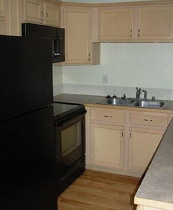 5th image of 8414 NE 37th Cir