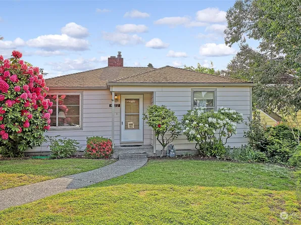 4422 49th Avenue SW, Seattle, WA 98116