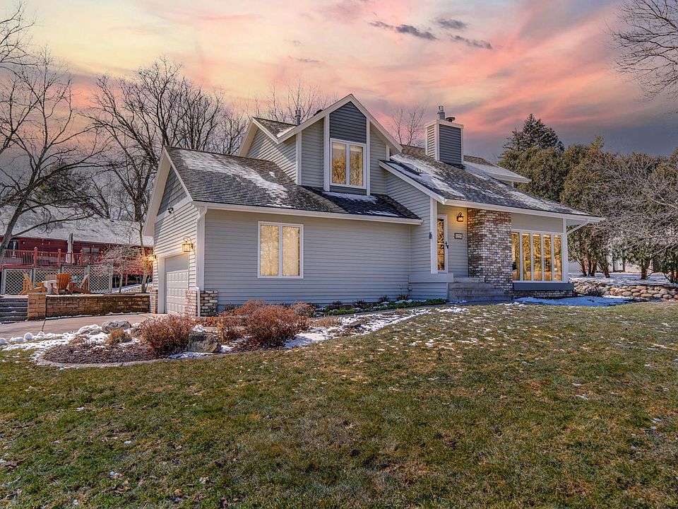 1220 Josephine Rd, Roseville, MN 55113 Zillow