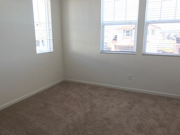 4th image of 10948 Bloomsburg Dr