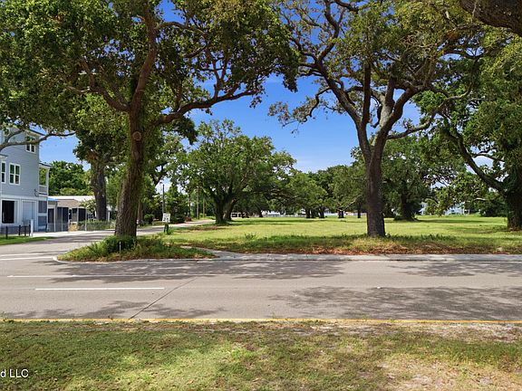 3rd image of Beach Blvd Lot A