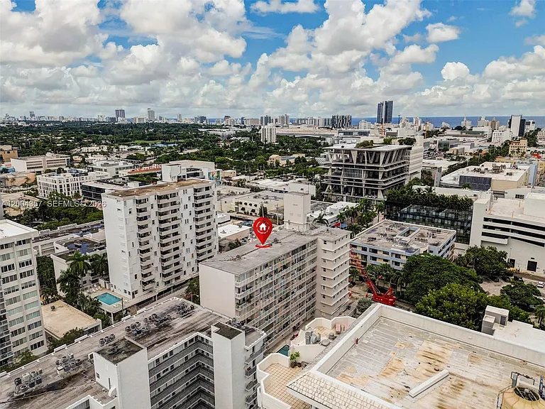 1300 Lincoln Rd #B402 — Photo 29
