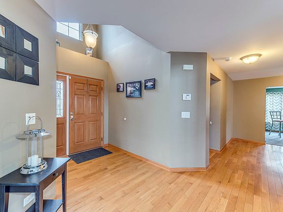3rd image of 17025 Hedgewood Ct