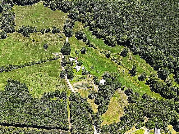 2nd image of 400 Kelley Rd