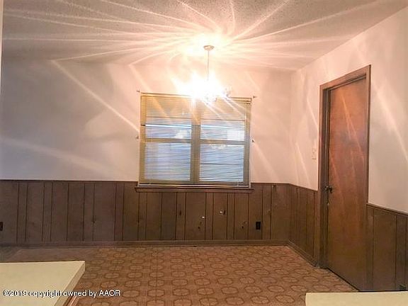 4th image of 1509 Avenue K NW