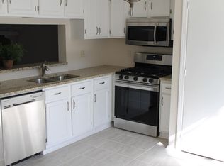 1860 Shenandoah Valley Ln, Fayetteville, GA 30215