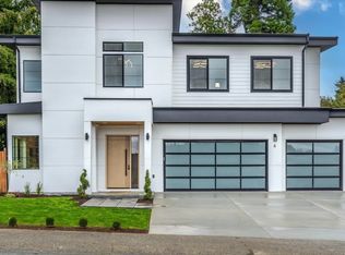 2 151st Pl SE, Bellevue, WA 98007