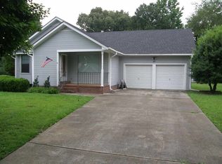 57 Brookfield Dr, Oakfield, TN 38362