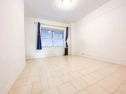 Rented by RealTegrity NY LLC | media 7