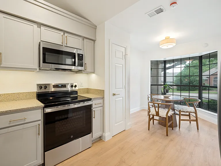 8181 Willow Creek Dr — Photo 11