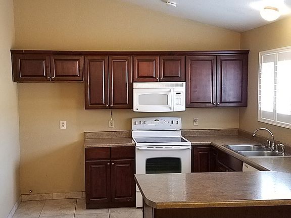5th image of 1720 E Isabella Ave