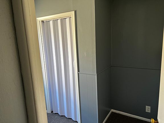 4th image of 8211 Essex Ave