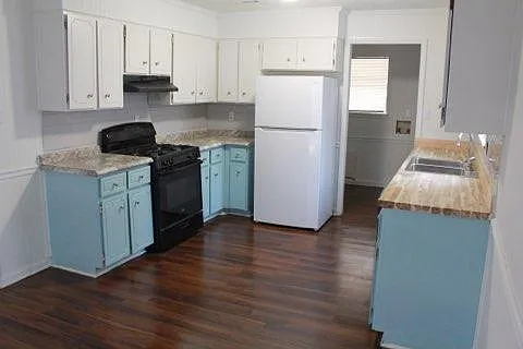 3811 Beacon Dr — Photo 6