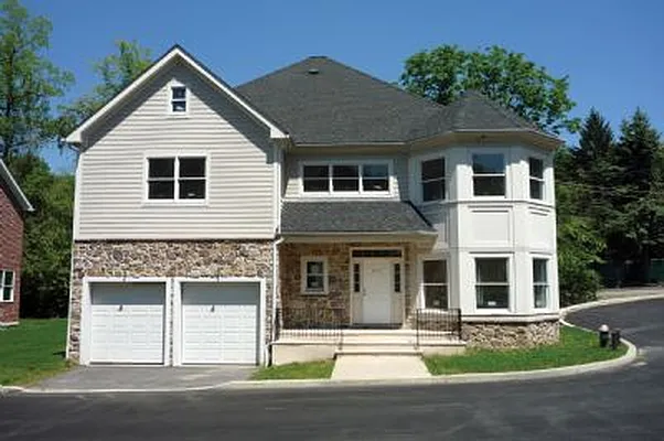 Sold by Trebach Realty | media 1