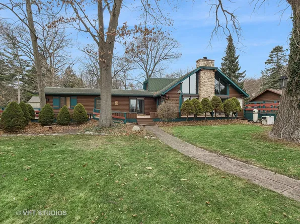 24275 N Woodland Ave, Cary, IL 60013