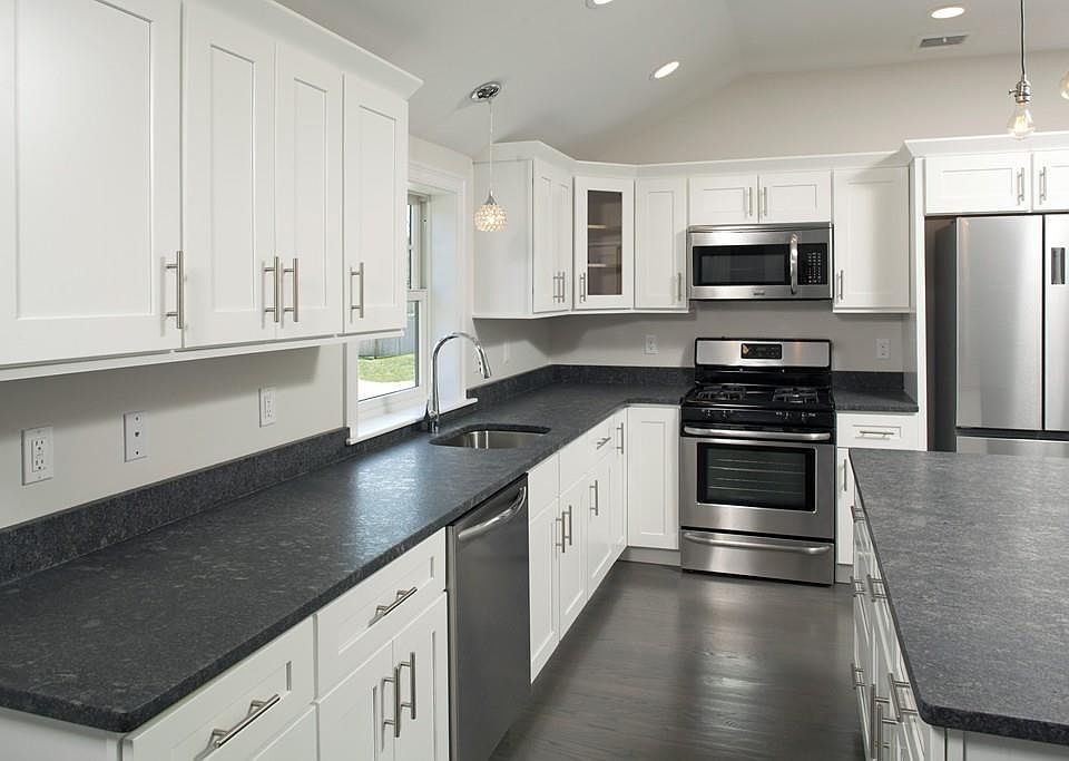 1st image of 277 Saint George St Ste 203