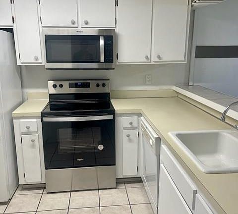 4th image of 6668 137th Pl NE APT 489