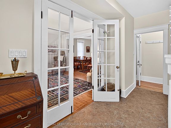 4th image of 166 Alma Ave