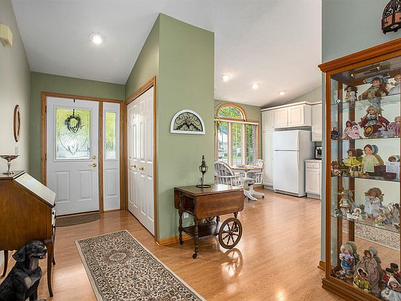 2nd image of 12876 Sapphire Pkwy
