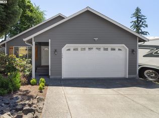 166 E 6th Ave, Sutherlin, OR 97479