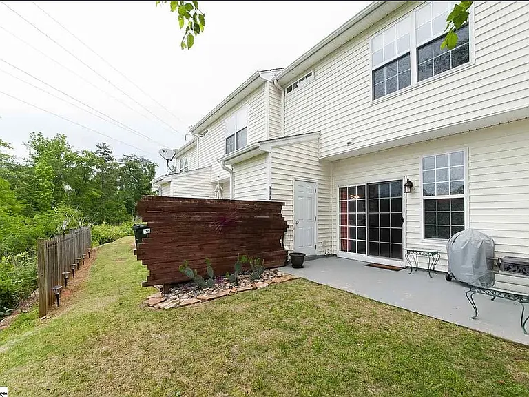 313 Cumulus Ct — Photo 2